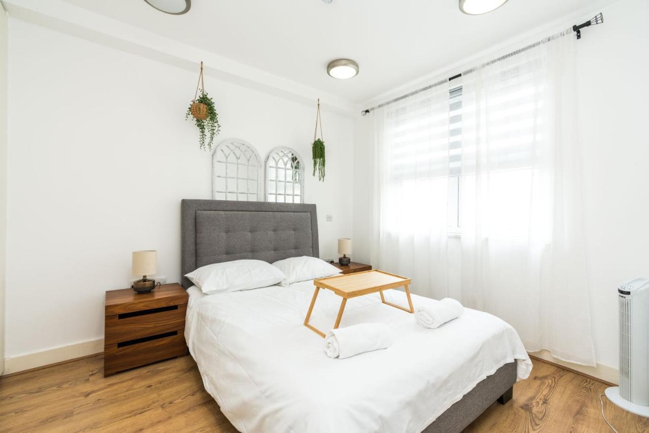 Amazing 2 Bedroom / Earls Court / Kensington Лондон Екстериор снимка